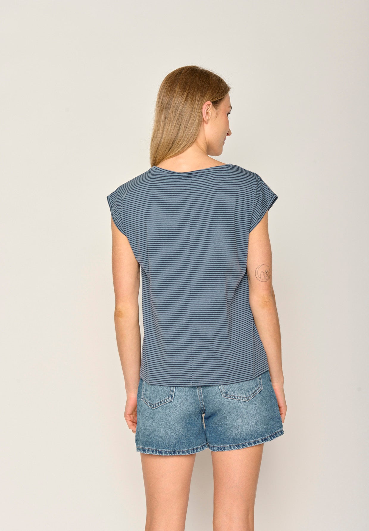 Ocean Stripes: Lässiges Shirt aus LENZING™ TENCEL™ Mix für Damen [17702]