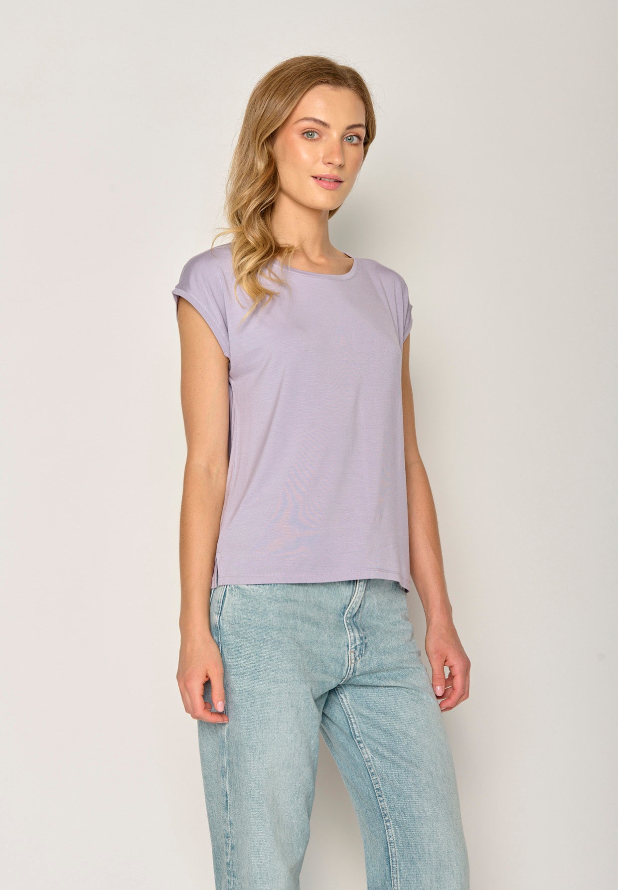 Lilac: Lässiges Shirt aus LENZING™ TENCEL™ Mix für Damen [17726]