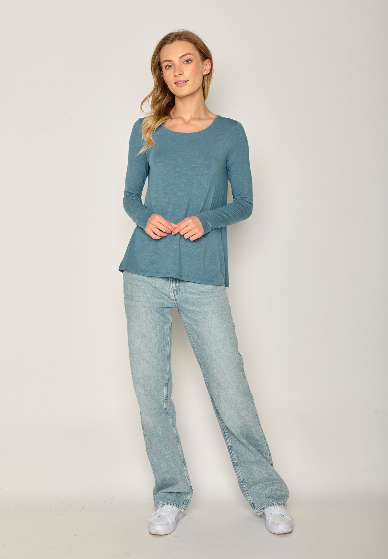 Blau:  Lässiges Longsleeve aus Viskose (LENZING™ ECOVERO™) Mix für Damen [17774]