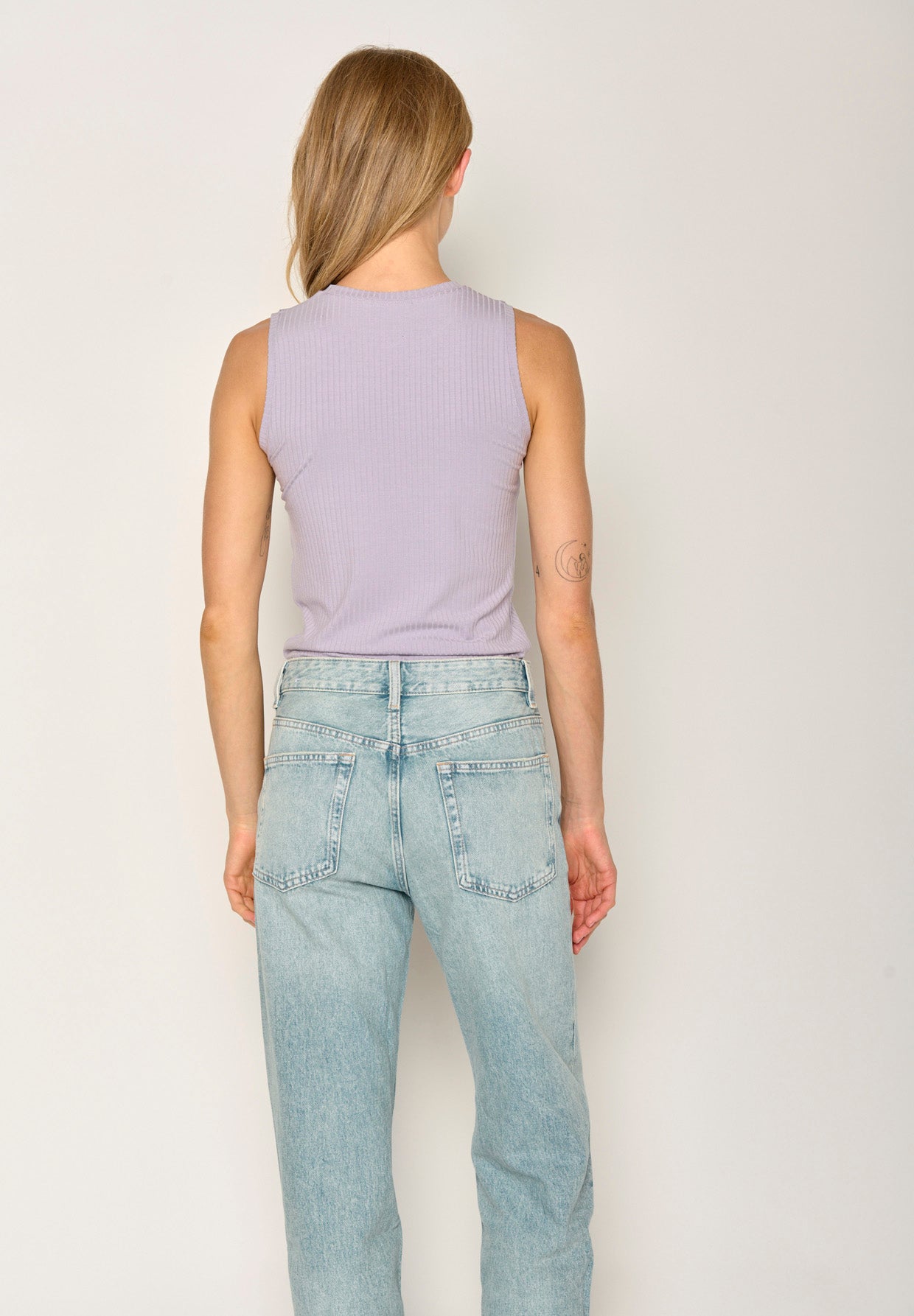 Lilac: Sportliches Top aus LENZING™ TENCEL™ Mix für Damen [17840]