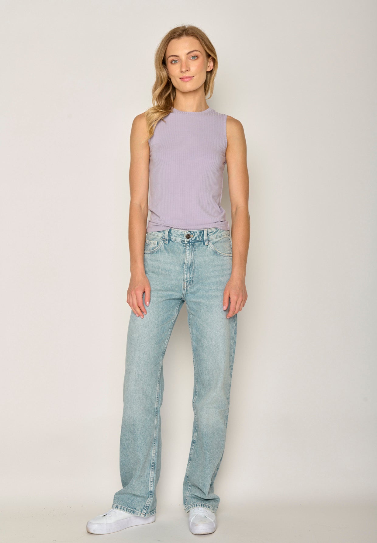 Lilac: Sportliches Top aus LENZING™ TENCEL™ Mix für Damen [17841]