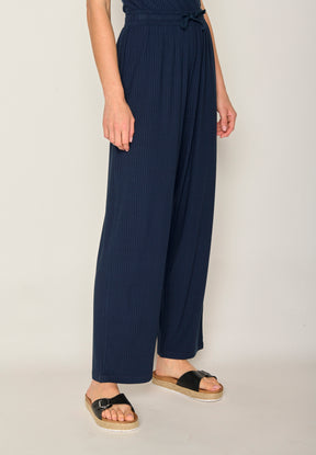 Navy Wash: Lässige Hose aus LENZING™ ECOVERO™ für Damen [17865]