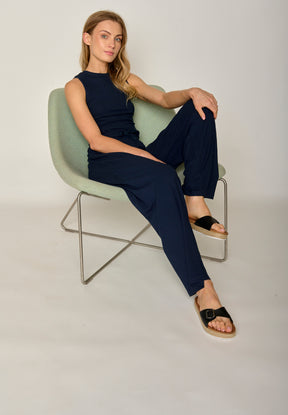 Navy Wash: Lässige Hose aus LENZING™ ECOVERO™ für Damen [17866]