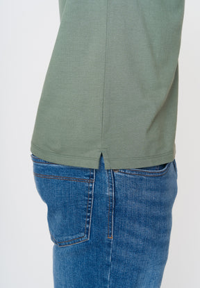 Pale Green: Sportliches Polo aus Baumwoll-Mix für Herren [18013]