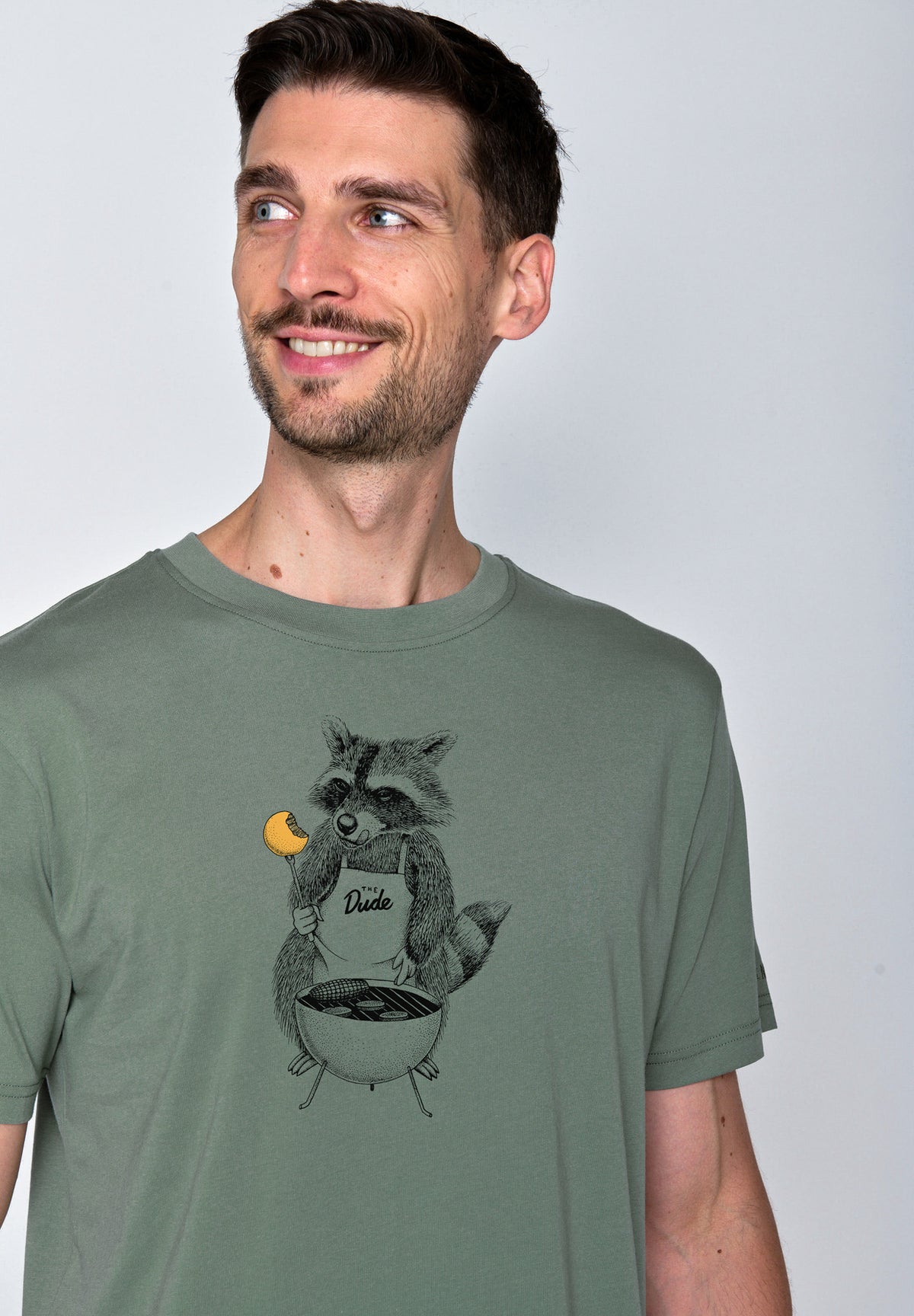 Pale Green: Lässiges Oversize-T-Shirt aus Bio-Baumwolle für Herren [18060]