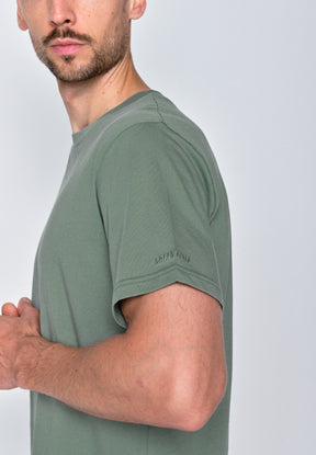 Pale Green: Lässiges Oversize-T-Shirt aus Bio-Baumwolle für Herren [18062]