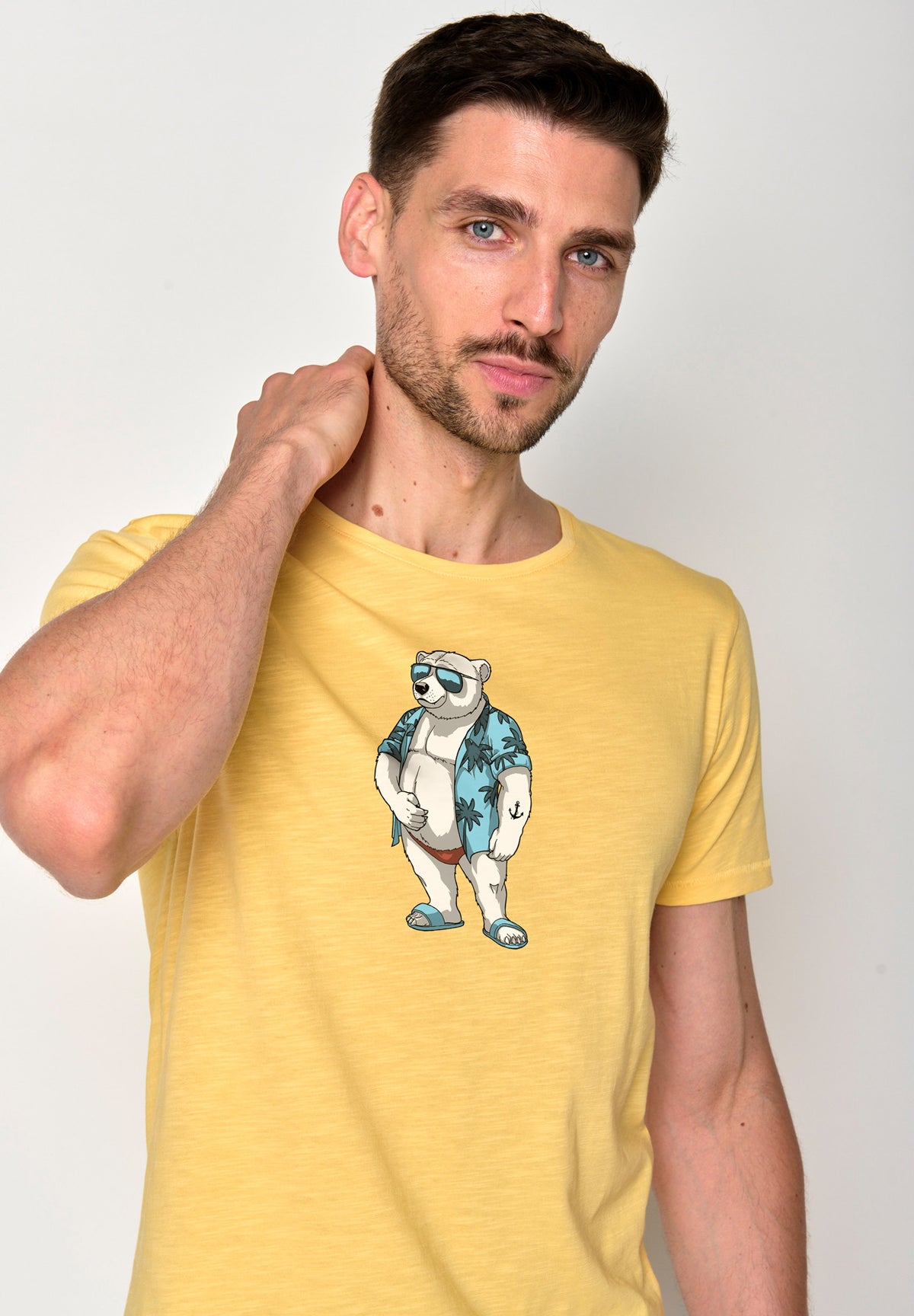 Pastel Yellow: Sportliches T-Shirt aus Bio-Baumwolle für Herren [18101]