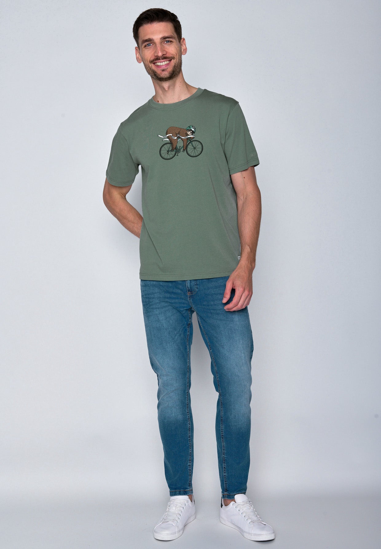 Pale Green: Lässiges Oversize-T-Shirt aus Bio-Baumwolle für Herren [18160]