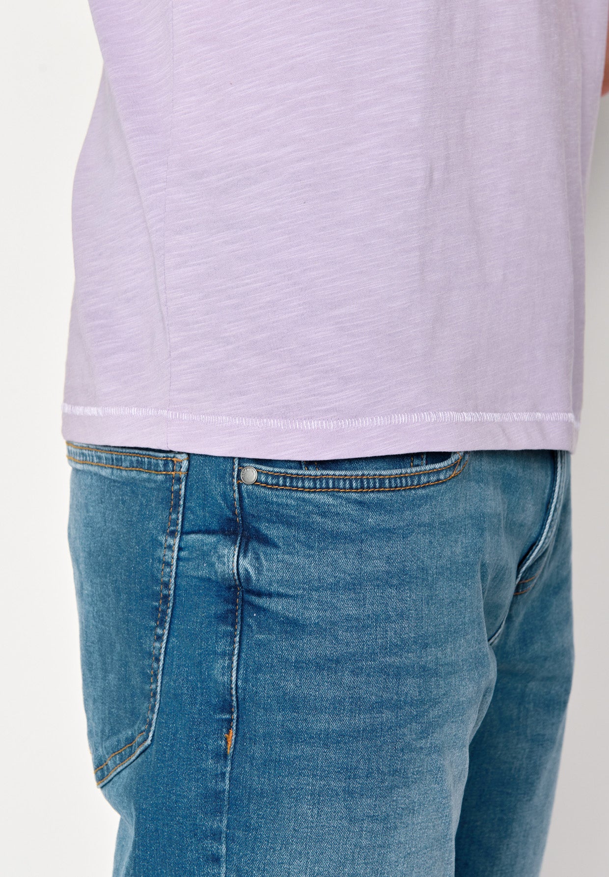 Lilac: Sportliches T-Shirt aus Bio-Baumwolle für Herren [18187]