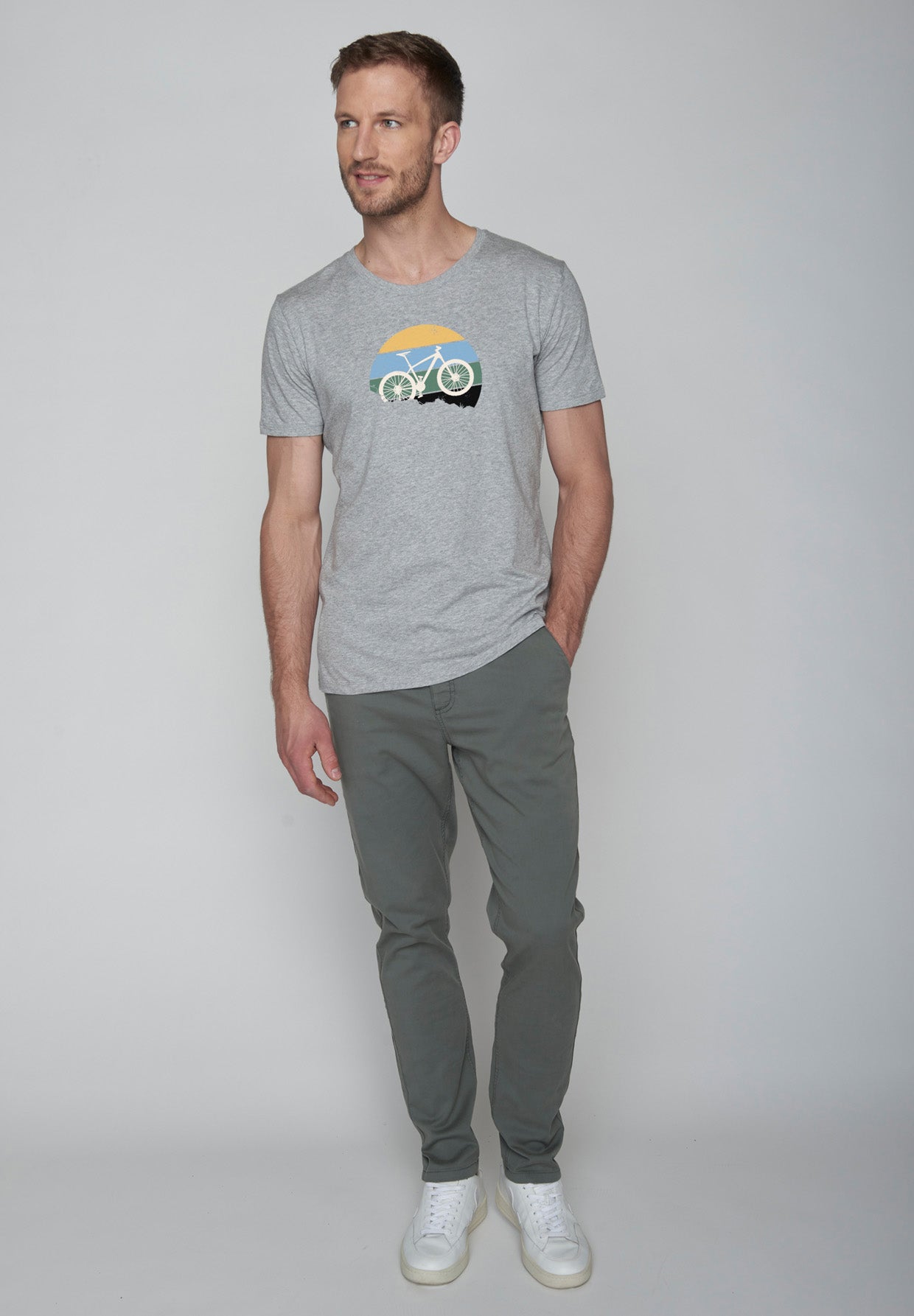 Heather Grey: Sportliches T-Shirt aus Bio-Baumwolle für Herren [18191]