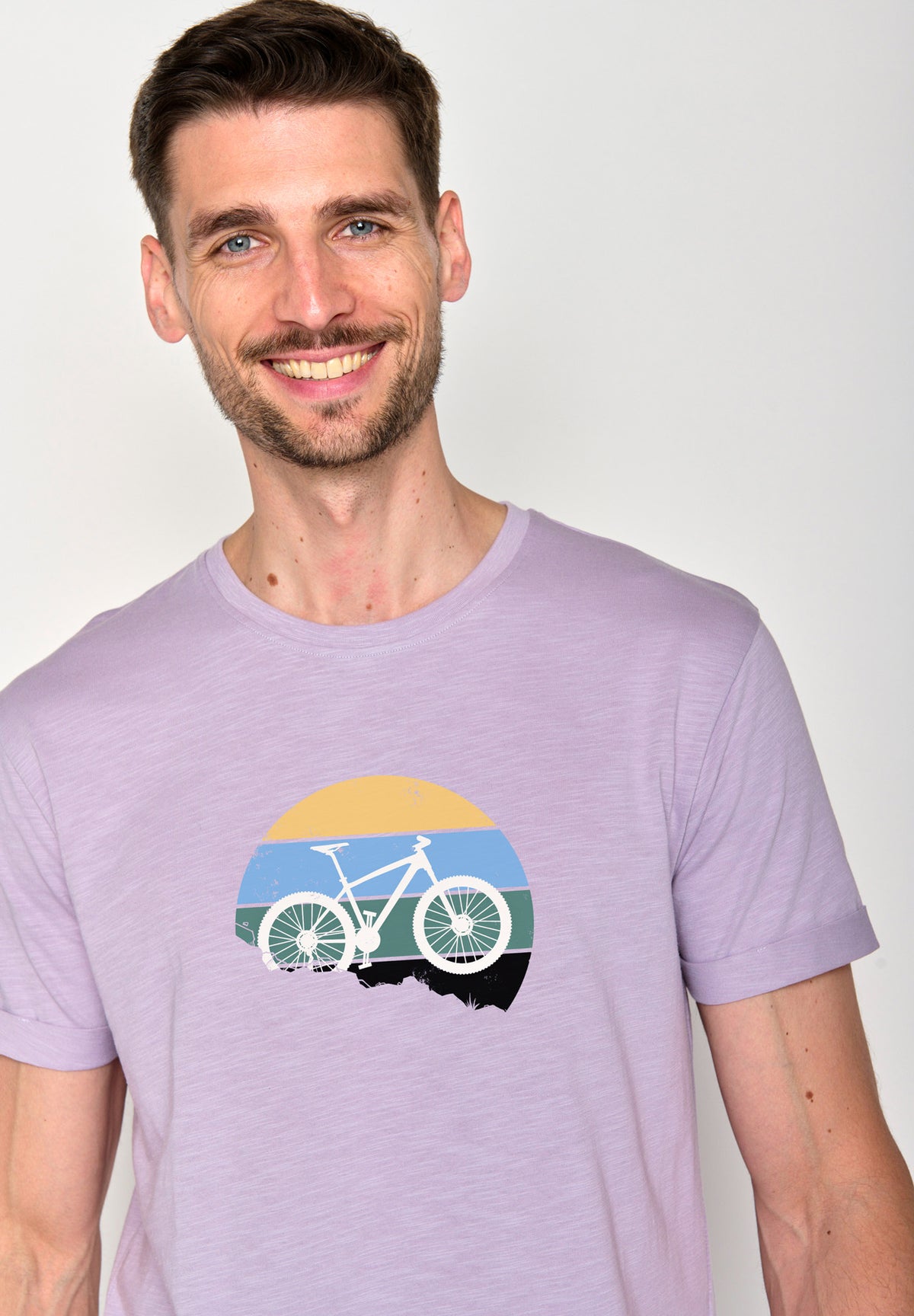 Lila:  Lässiges T-Shirt aus Bio-Baumwoll Mix für Herren [18203]