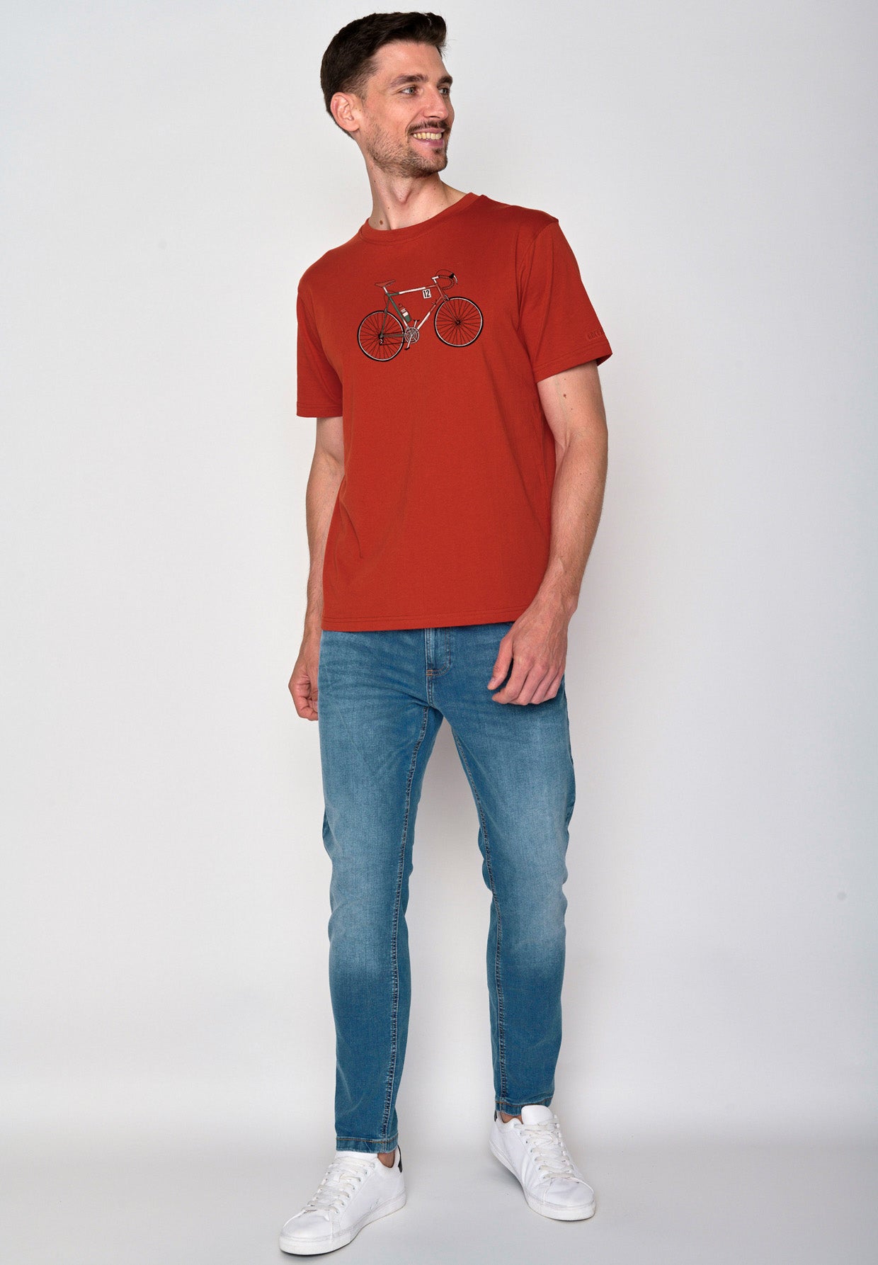 Clay Red: Lässiges Oversize-T-Shirt aus Bio-Baumwolle für Herren [18213]
