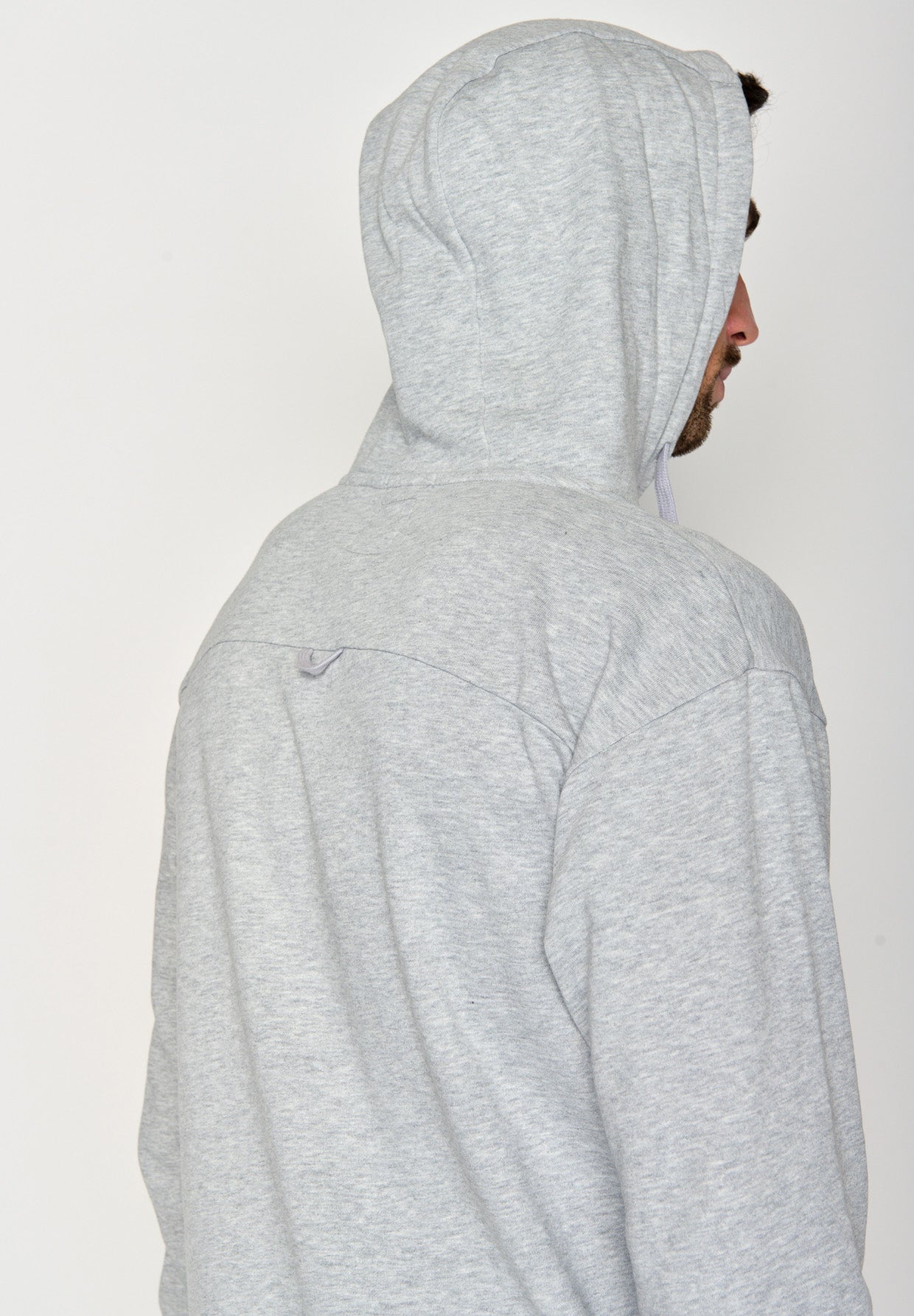 Heather Grey: Gemütlicher Hoodie aus Bio-Baumwolle für Herren [18227]
