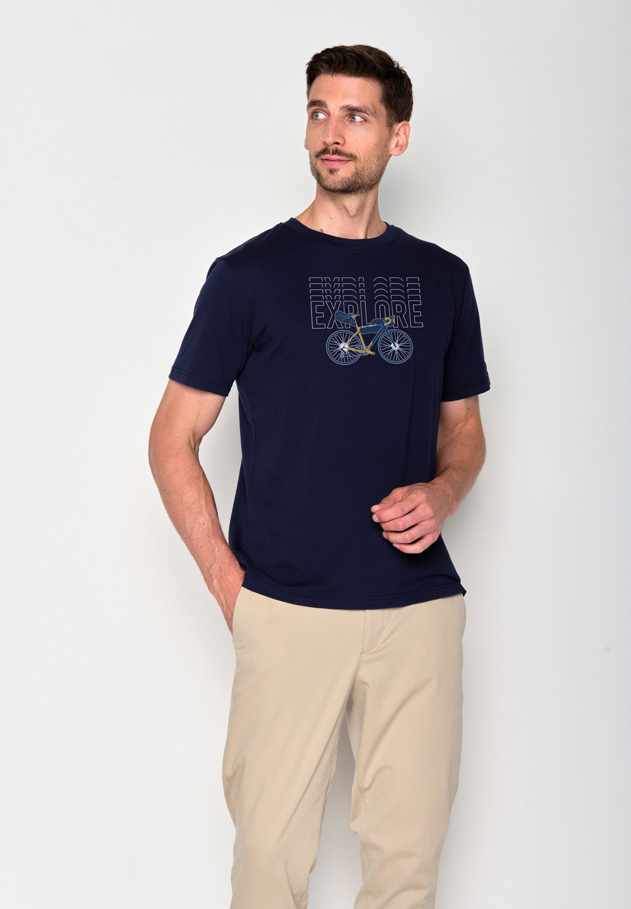 Navy: Lässiges Oversize-T-Shirt aus Bio-Baumwolle für Herren [18248]