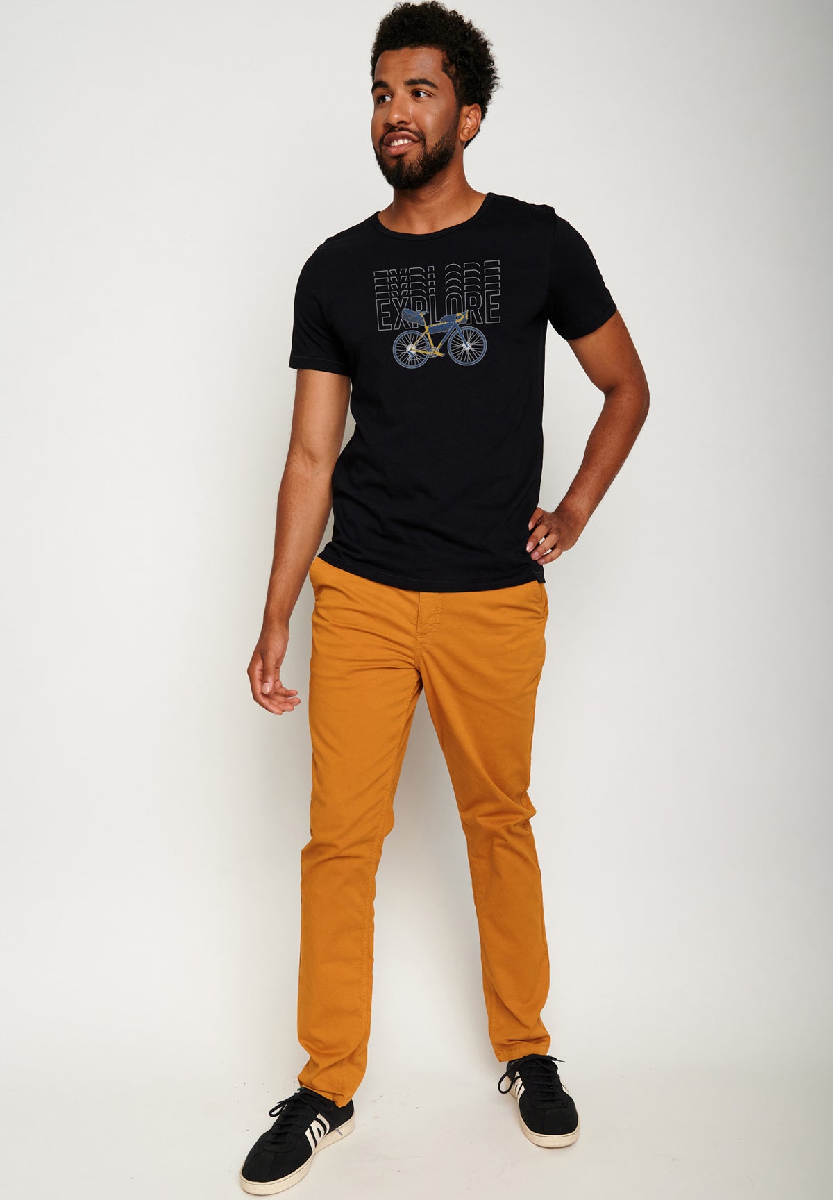 Schwarz:  Lässiges T-Shirt aus Bio-Baumwolle für Herren [18263]