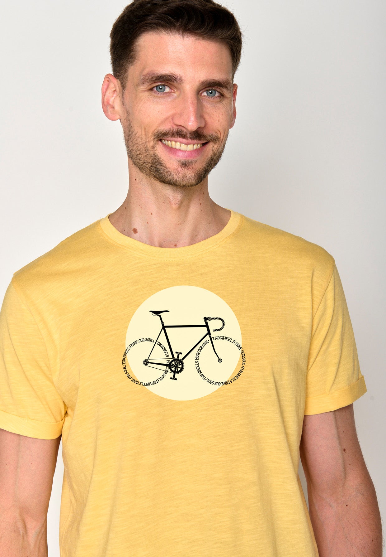 Pastel Yellow: Lässiges T-Shirt aus Bio-Baumwoll Mix für Herren [18383]