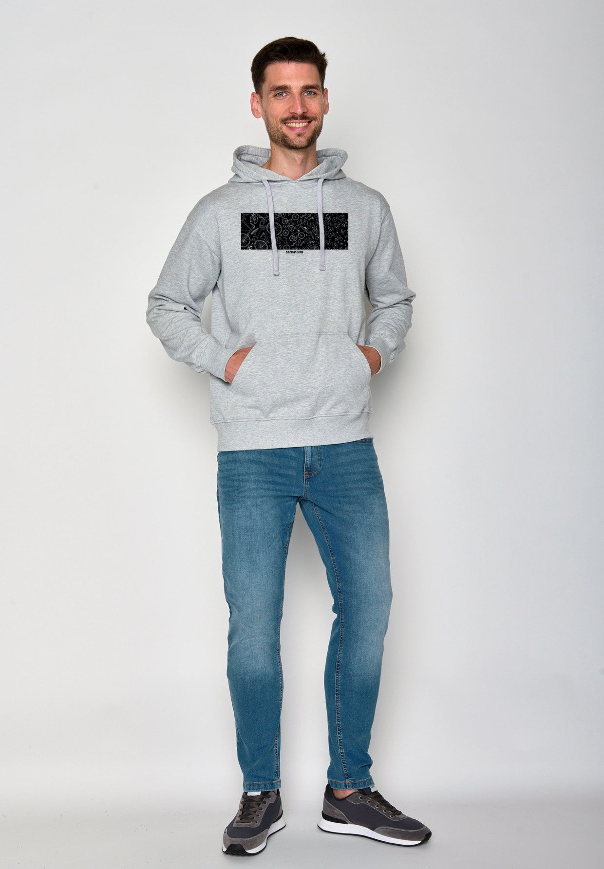 Grau:  Gemütlicher Hoodie aus Bio-Baumwolle für Herren [18407]