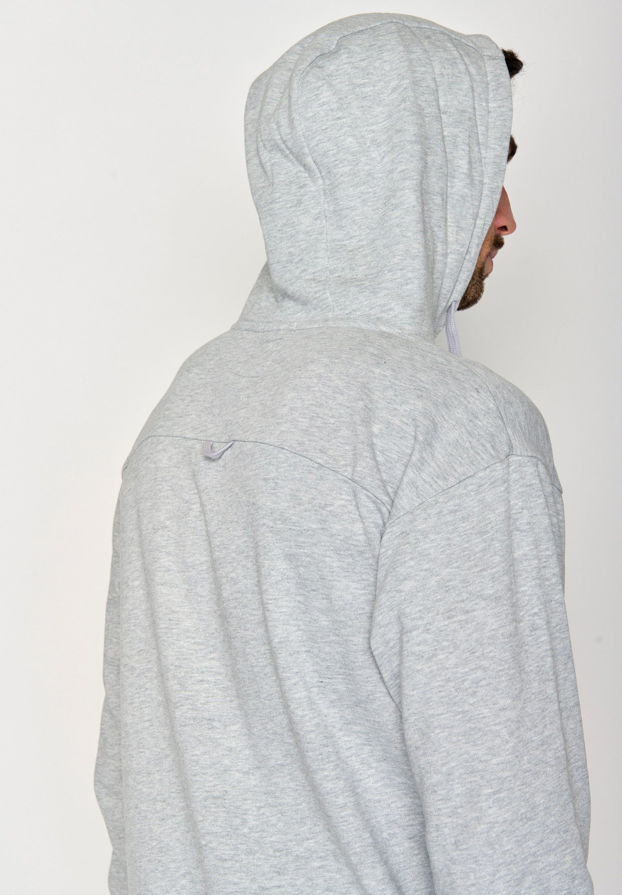 Grau:  Gemütlicher Hoodie aus Bio-Baumwolle für Herren [18412]