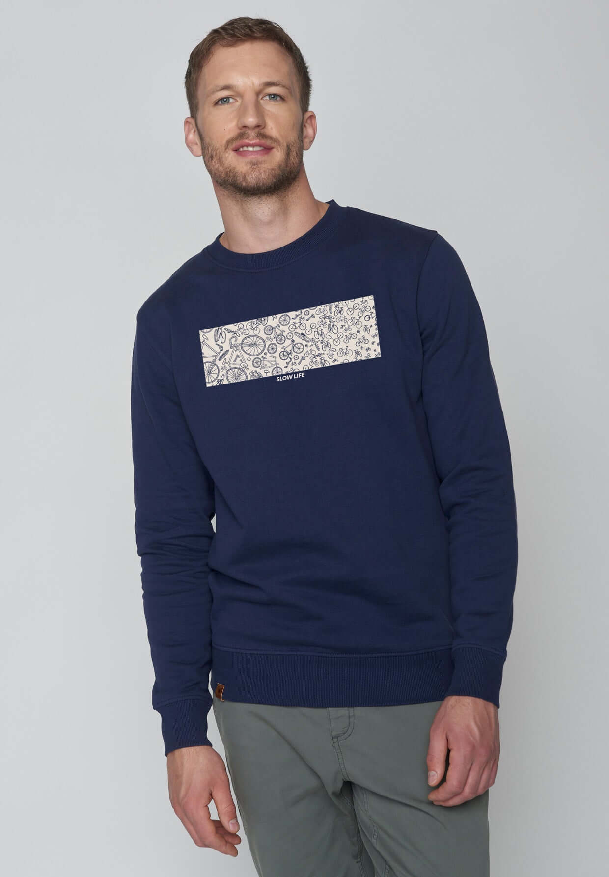 Blau:  Gemütliches Sweatshirt aus Bio-Baumwolle für Herren [18418]