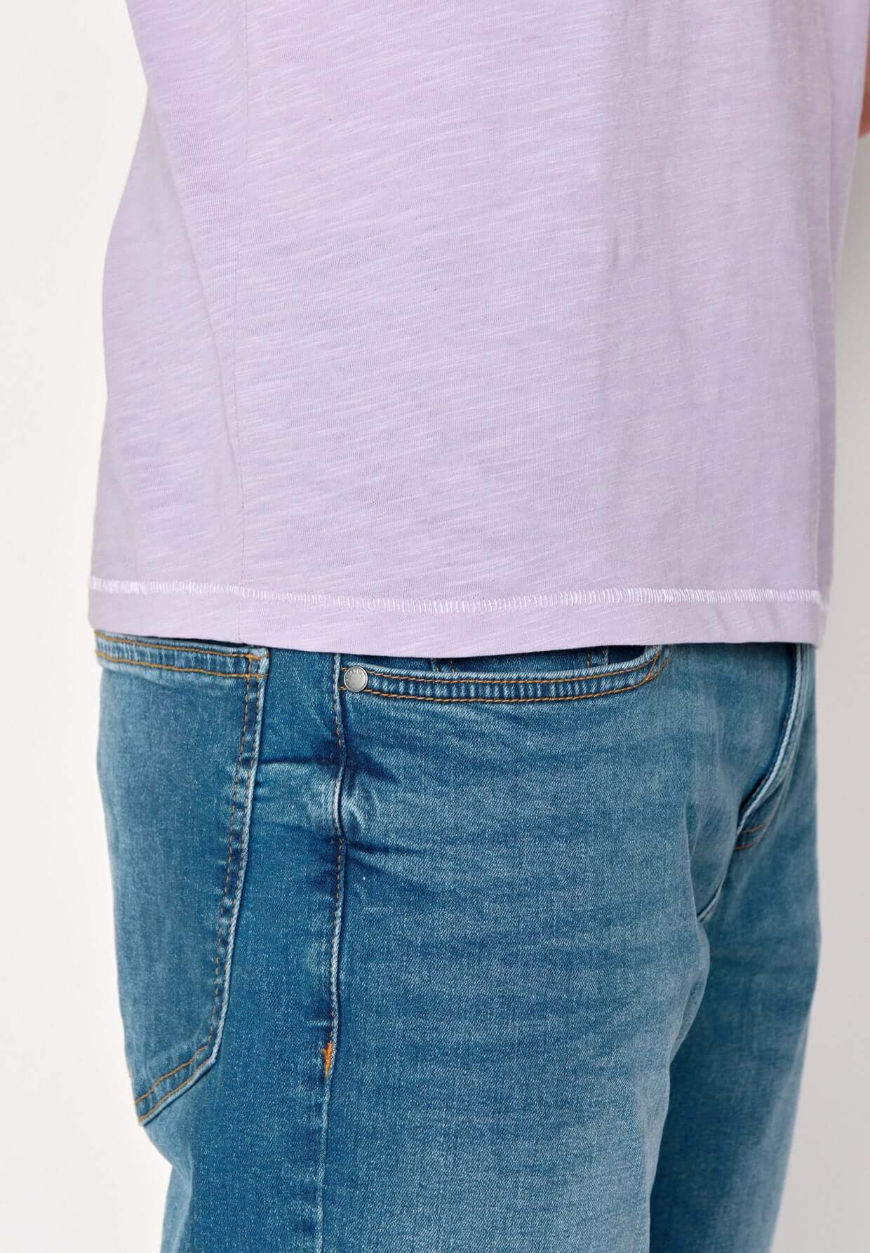 Lila:  Lässiges T-Shirt aus Bio-Baumwolle für Herren [18443]