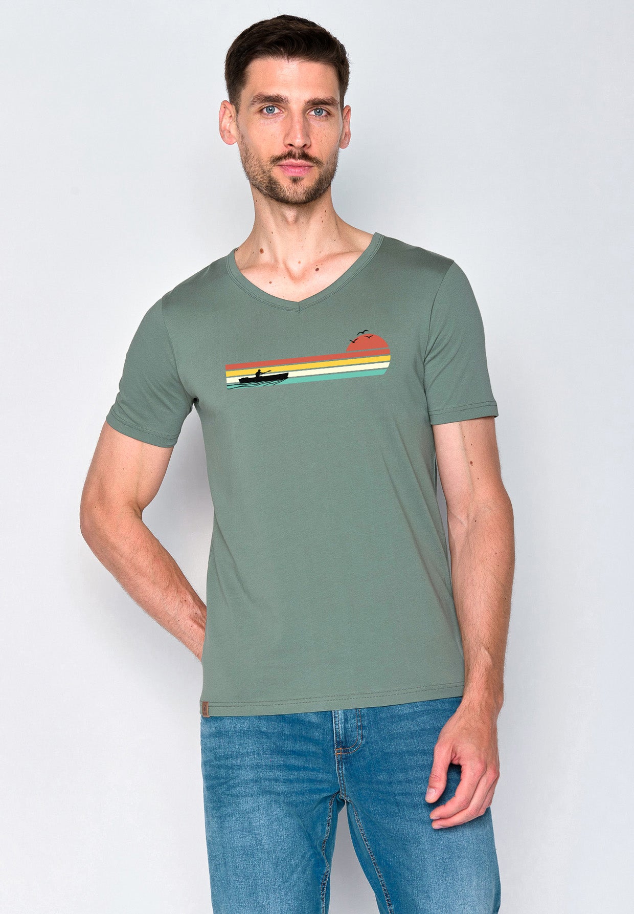 Pale Green: Lässiges T-Shirt aus Bio-Baumwolle für Herren [18462]