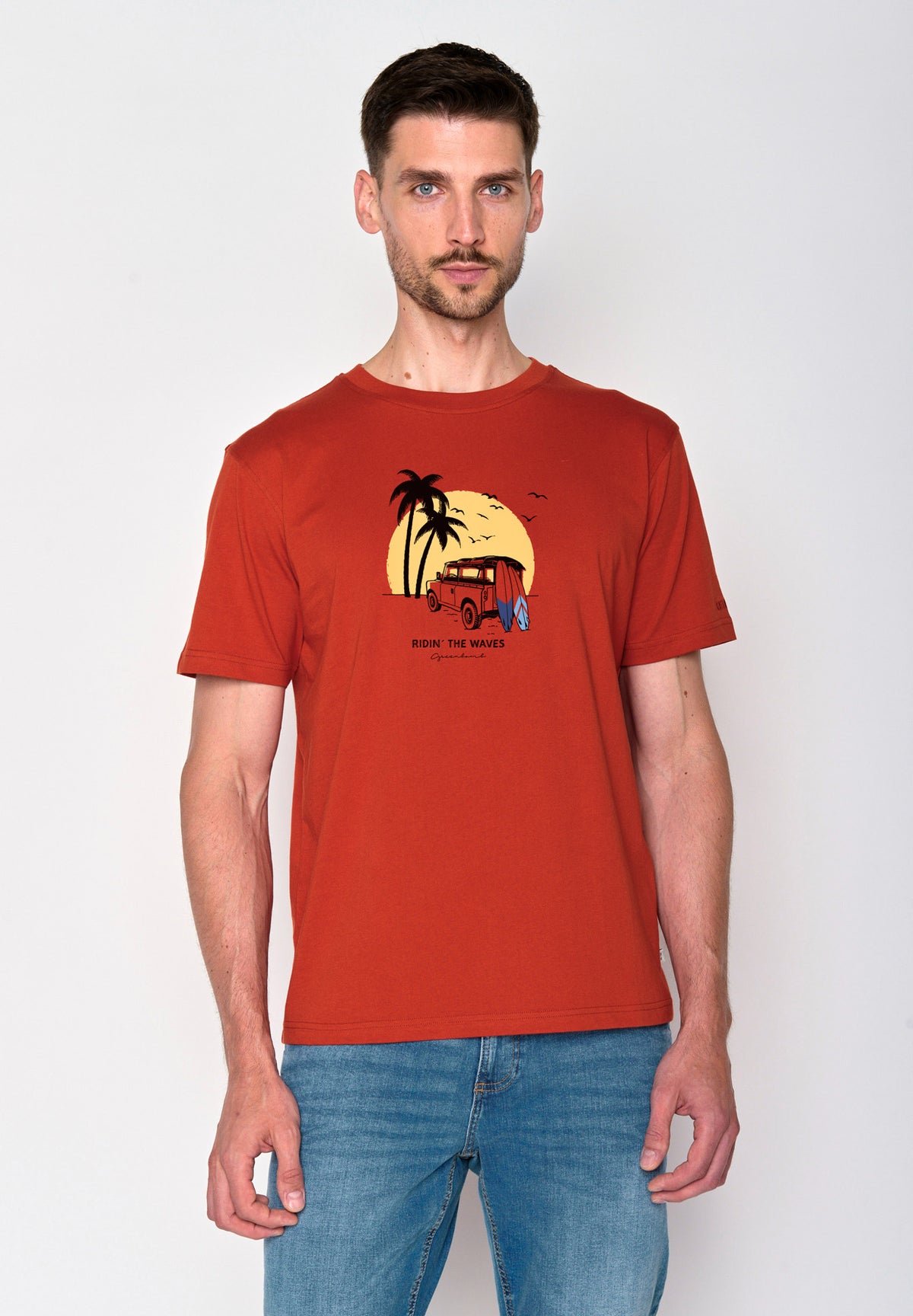 Clay Red: Lässiges Oversize-T-Shirt aus Bio-Baumwolle für Herren [18485]