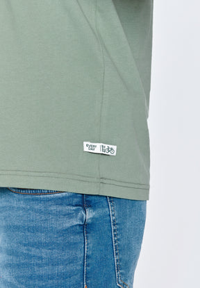 Pale Green: Lässiges Oversize-T-Shirt aus Bio-Baumwolle für Herren [18518]