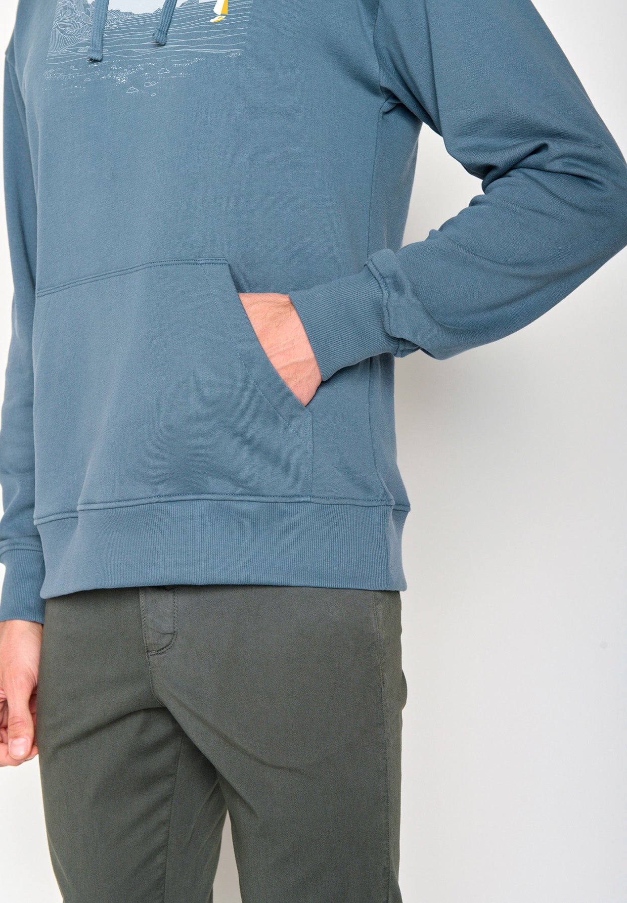 Vintage Blue: Gemütlicher Hoodie aus Bio-Baumwolle für Herren [18535]