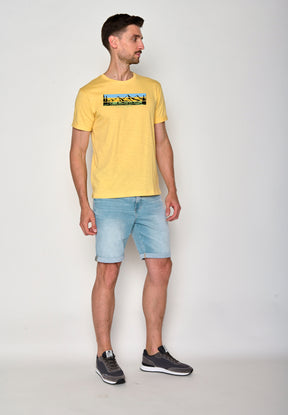 Pastel Yellow: Lässiges T-Shirt aus Bio-Baumwoll Mix für Herren [18558]