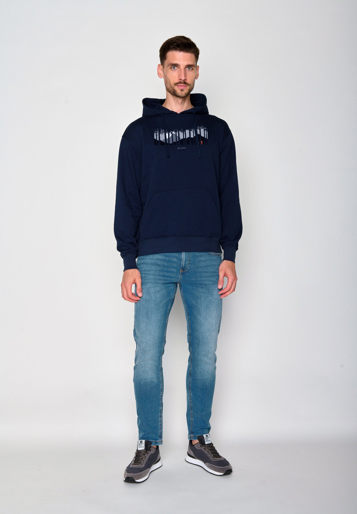 Navy: Gemütlicher Hoodie aus Bio-Baumwolle für Herren [18585]