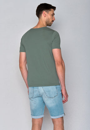 Pale Green: Lässiges T-Shirt aus Bio-Baumwolle für Herren [18644]