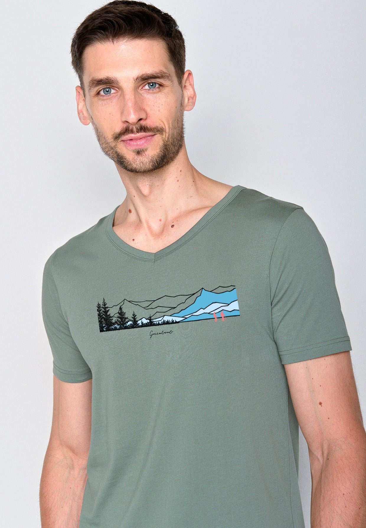 Pale Green: Lässiges T-Shirt aus Bio-Baumwolle für Herren [18646]