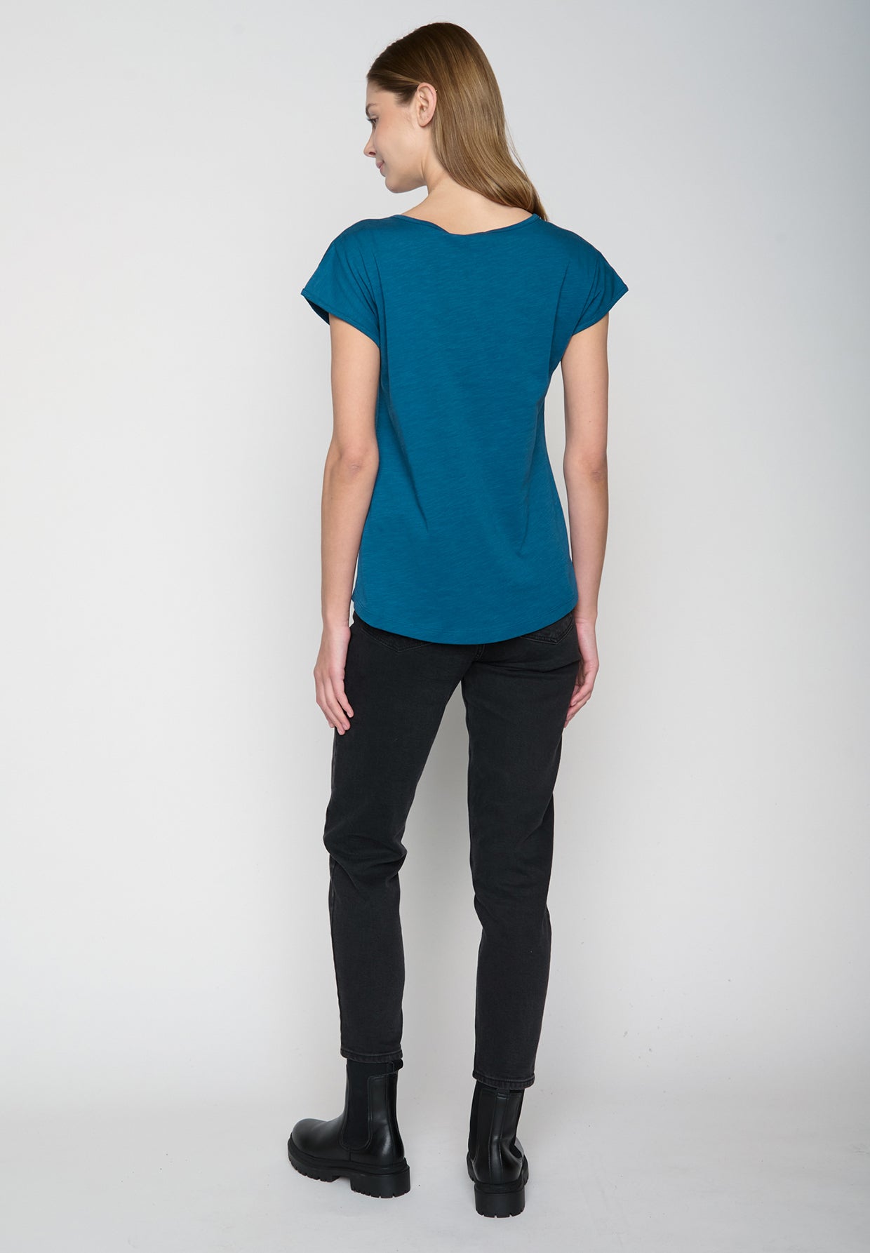 Rich Blue: Lässiges T-Shirt aus Bio-Baumwolle für Damen [19053]
