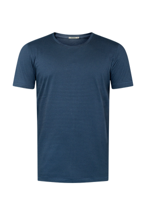 Deep Blue Stripes: Sportliches T-Shirt aus Bio-Baumwolle für Herren [19230]