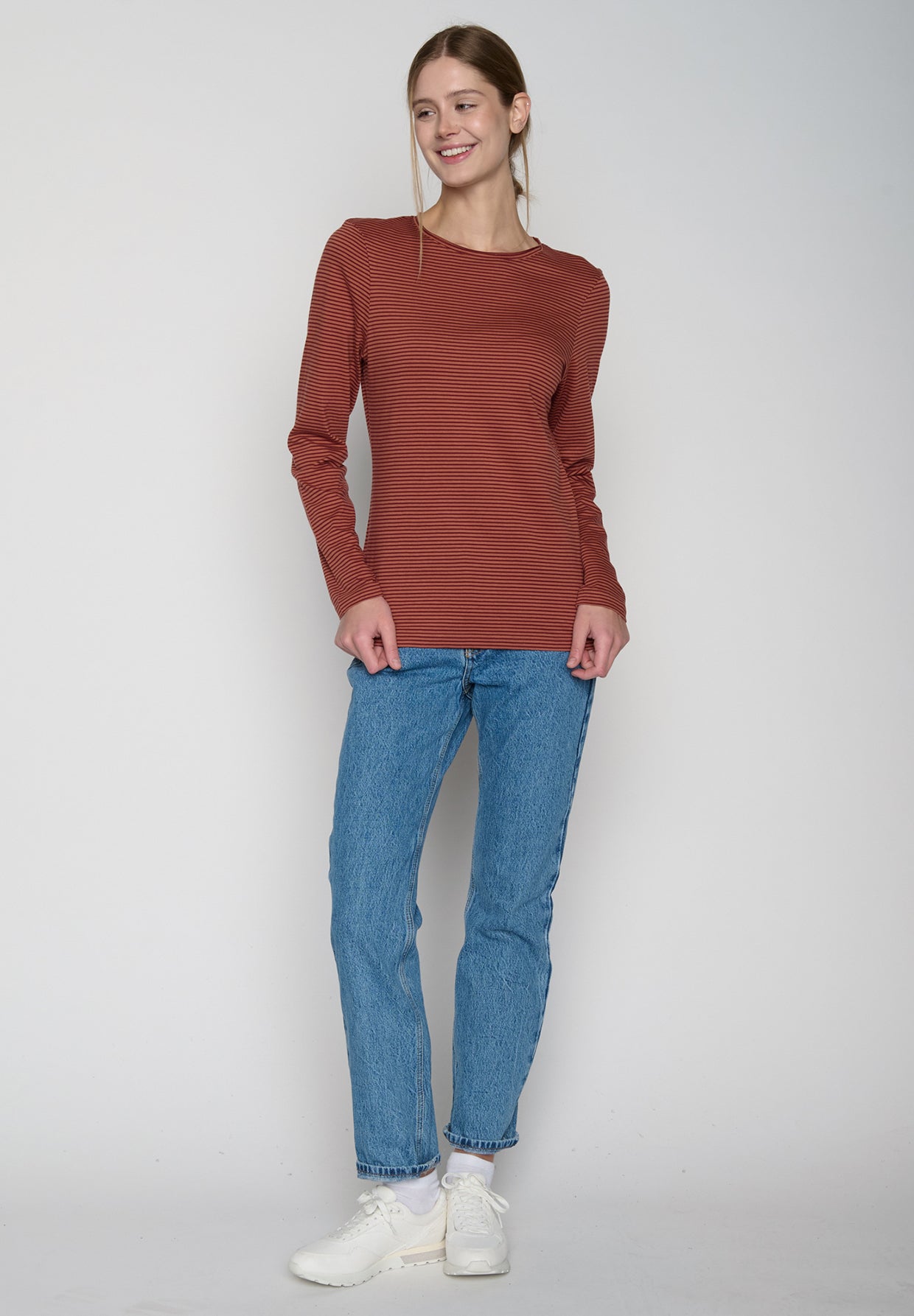 Berry Stripes: Sportliches Longsleeve aus Bio-Baumwolle für Damen [19287]