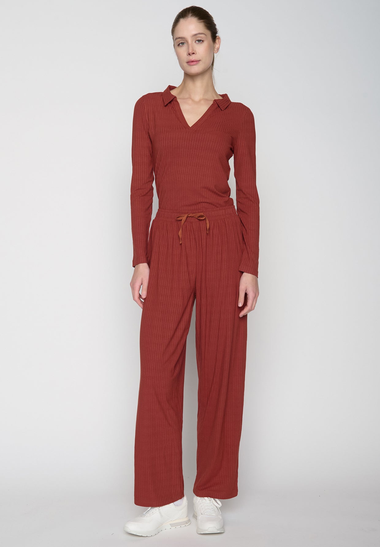 Dusty Berry: Lässige Hose aus LENZING™ ECOVERO™ für Damen [19403]