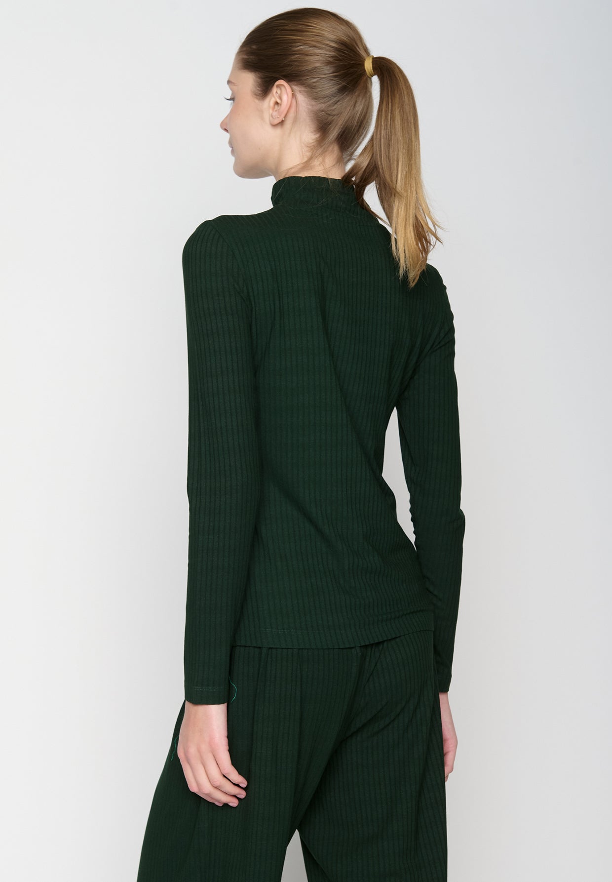 Dark Forest: Lässiges Longsleeve aus LENZING™ TENCEL™ Mix für Damen [19445]