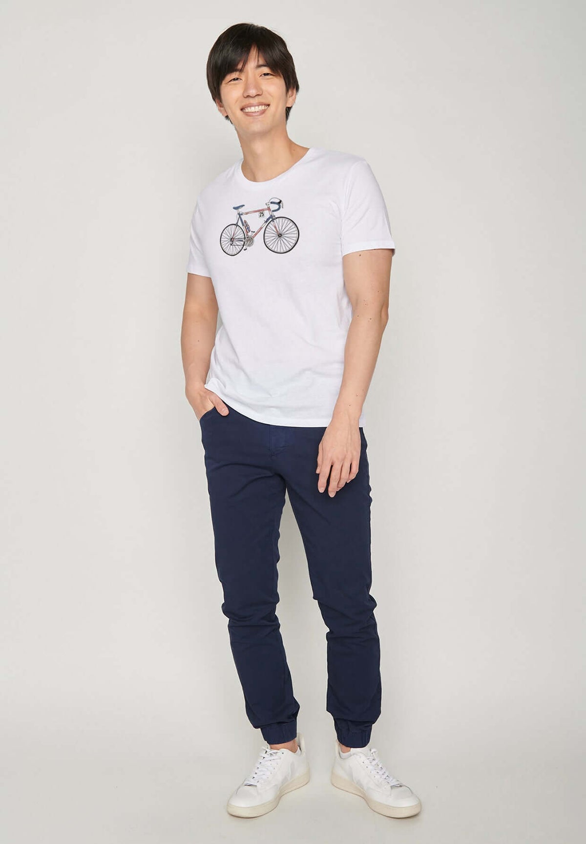 White: Sportliches T-Shirt aus Bio-Baumwolle für Herren [19624]
