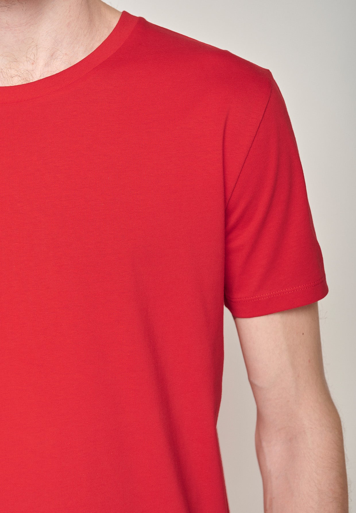 Flame Red: Sportliches T-Shirt aus Bio-Baumwolle für Herren [1973]