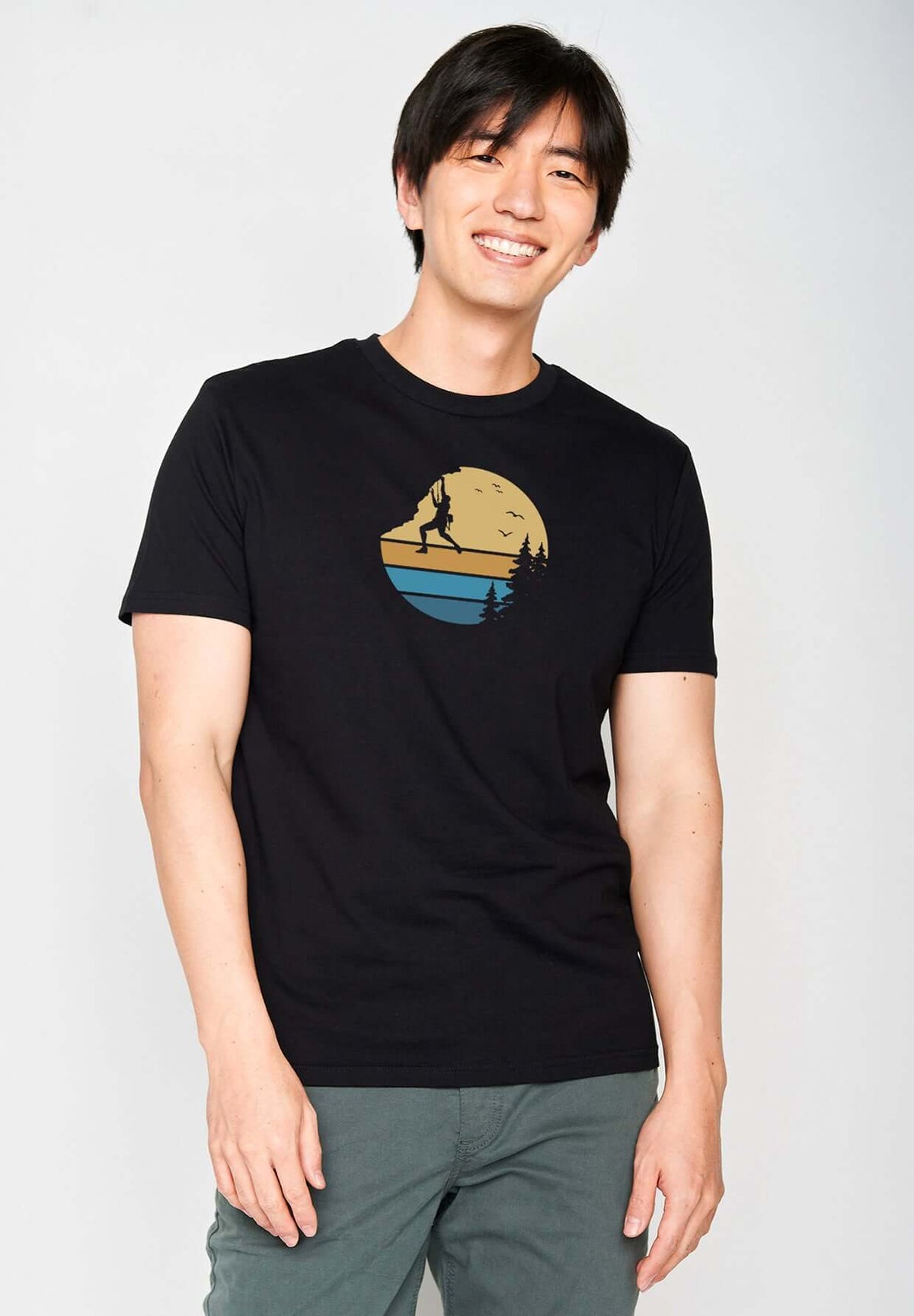 Black: Sportliches T-Shirt aus Bio-Baumwolle für Herren [19752]
