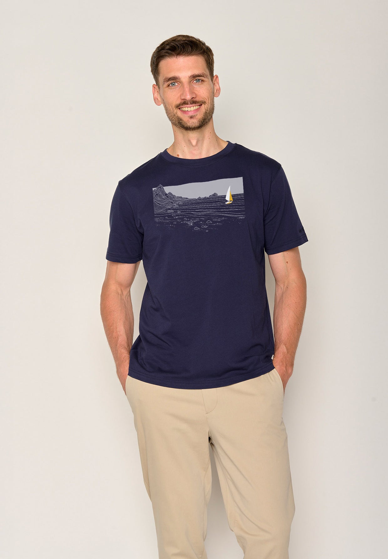 Navy: Lässiges Oversize-T-Shirt aus Bio-Baumwolle für Herren [19770]