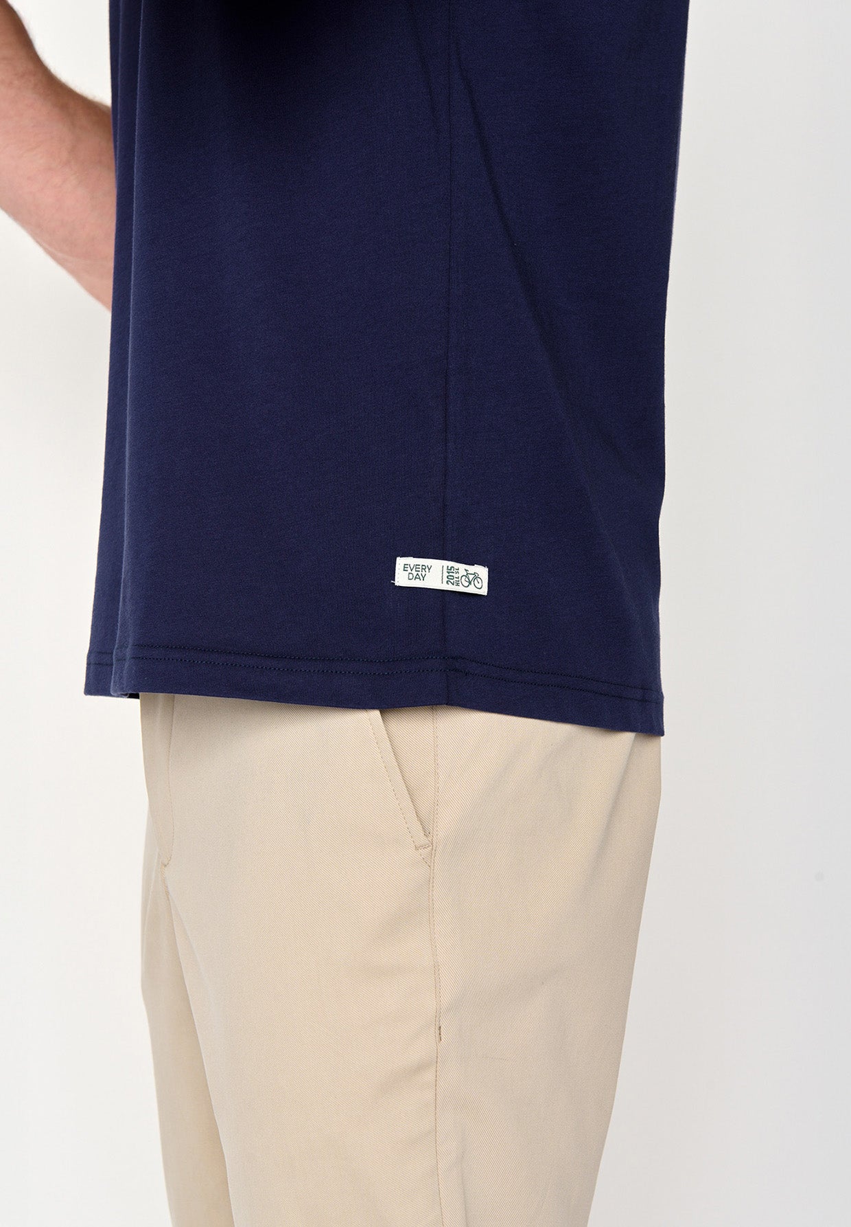 Navy: Lässiges Oversize-T-Shirt aus Bio-Baumwolle für Herren [19817]