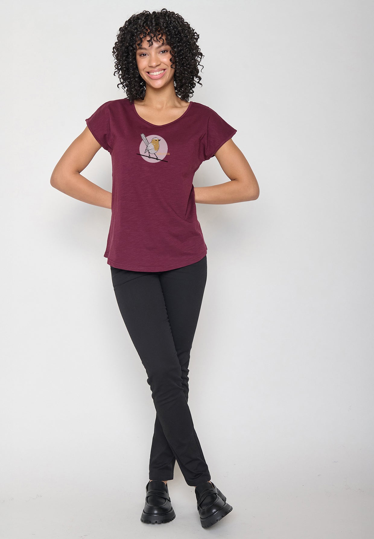 Velvet Rain: Lässiges T-Shirt aus Bio-Baumwolle für Damen [19964]