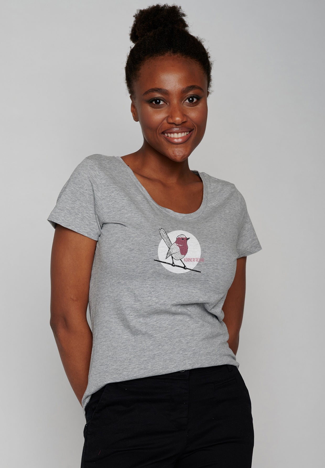 Grau:  Lässiges T-Shirt aus Bio-Baumwolle für Damen [19978]