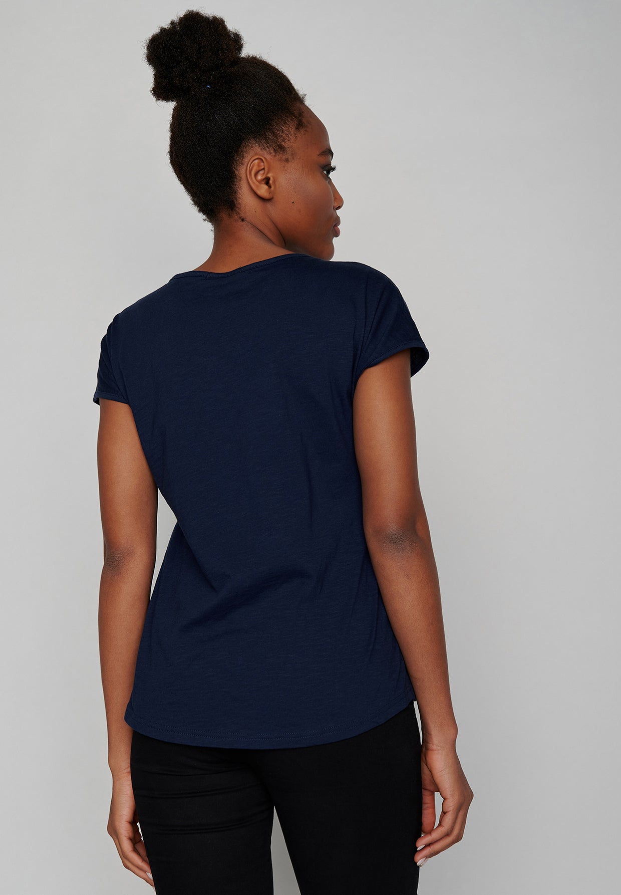 Navy: Lässiges T-Shirt aus Bio-Baumwolle für Damen [20108]