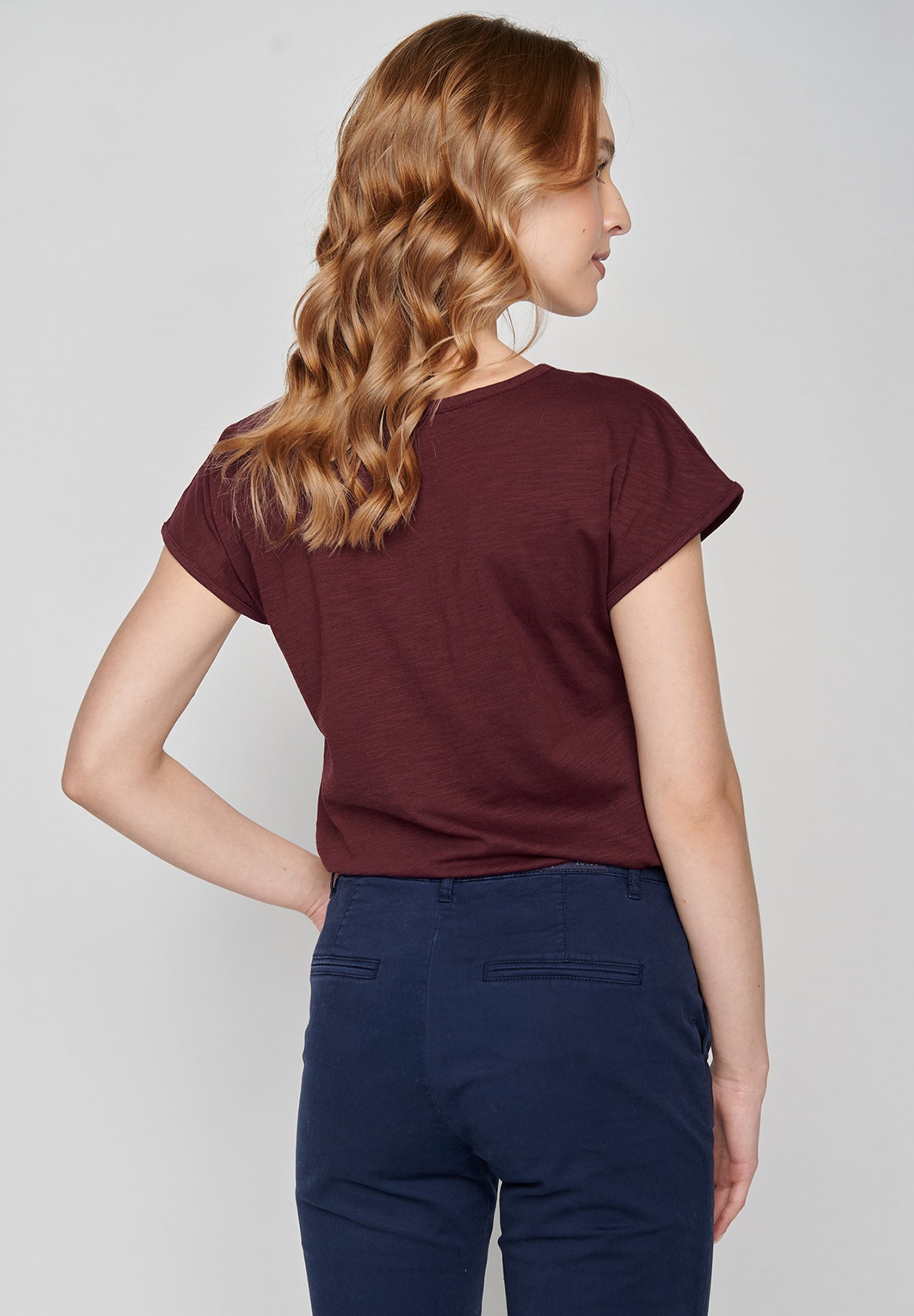 Velvet Rain: Lässiges T-Shirt aus Bio-Baumwolle für Damen [20156]