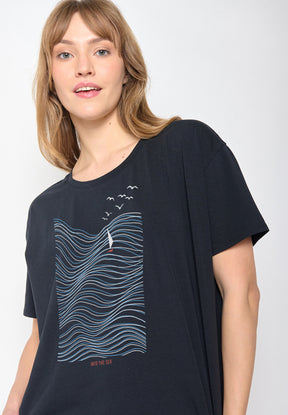 Black: Lässiges T-Shirt aus Bio-Baumwoll Mix für Damen [20189]