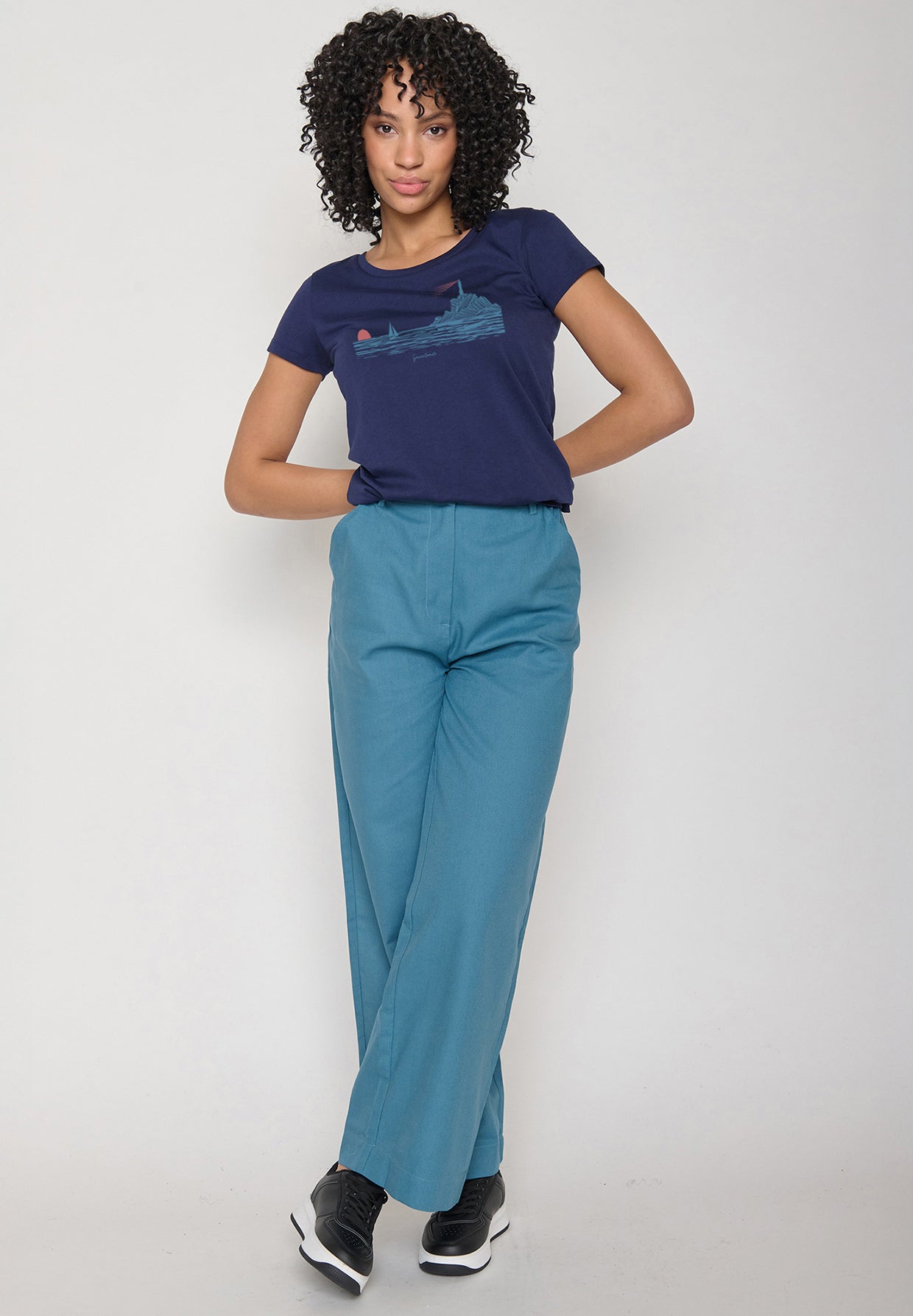 Navy: Lässiges T-Shirt aus Bio-Baumwolle für Damen [20212]