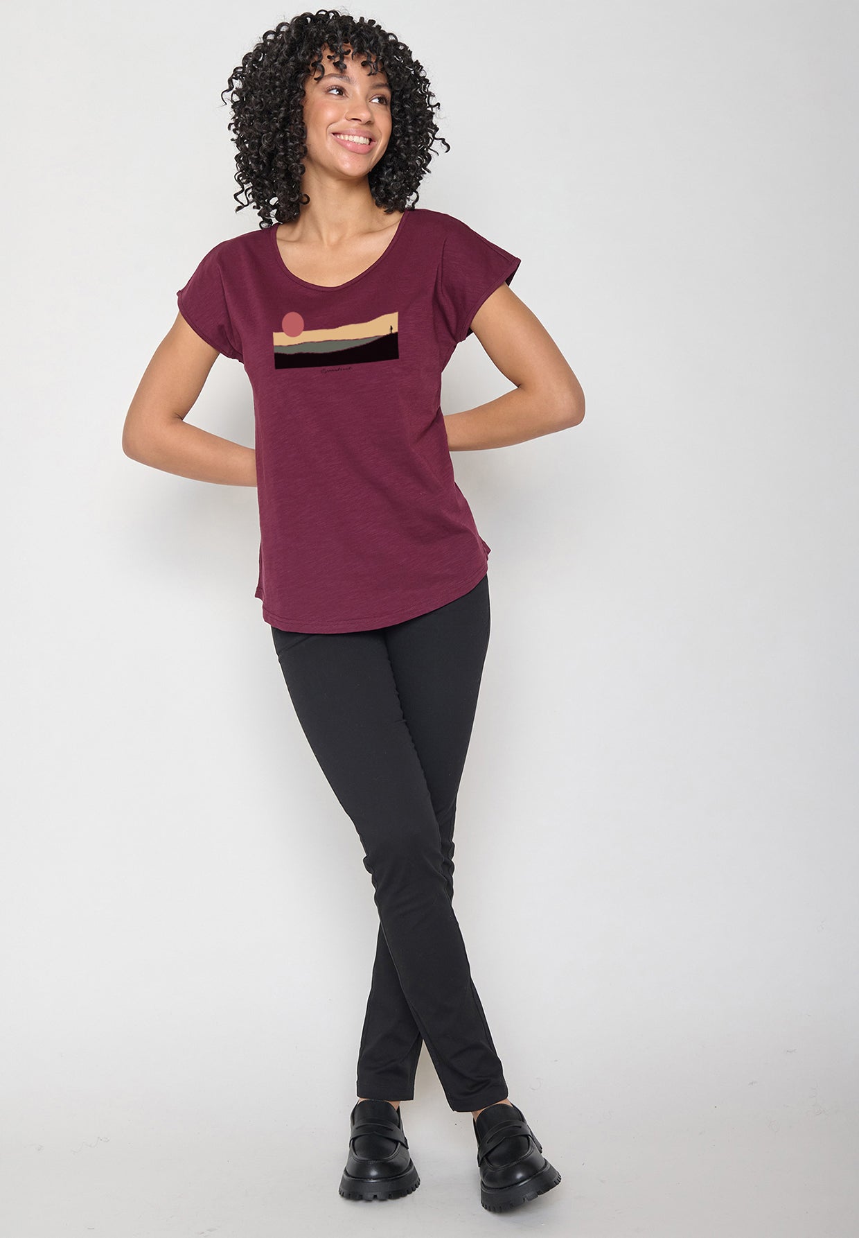 Velvet Rain: Sportliches T-Shirt aus Bio-Baumwolle für Damen [20245]