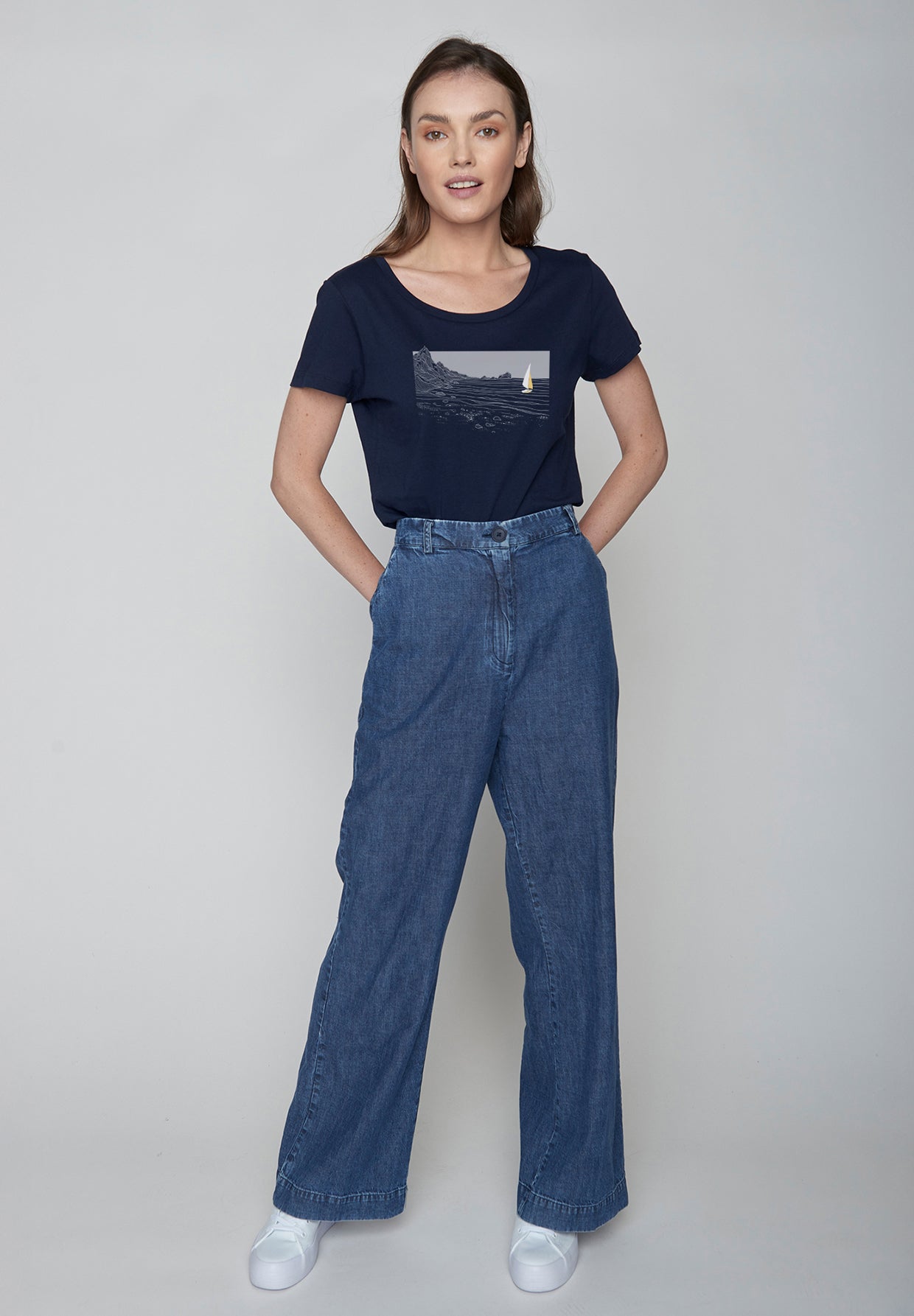 Navy: Sportliches T-Shirt aus Bio-Baumwolle für Damen [20258]